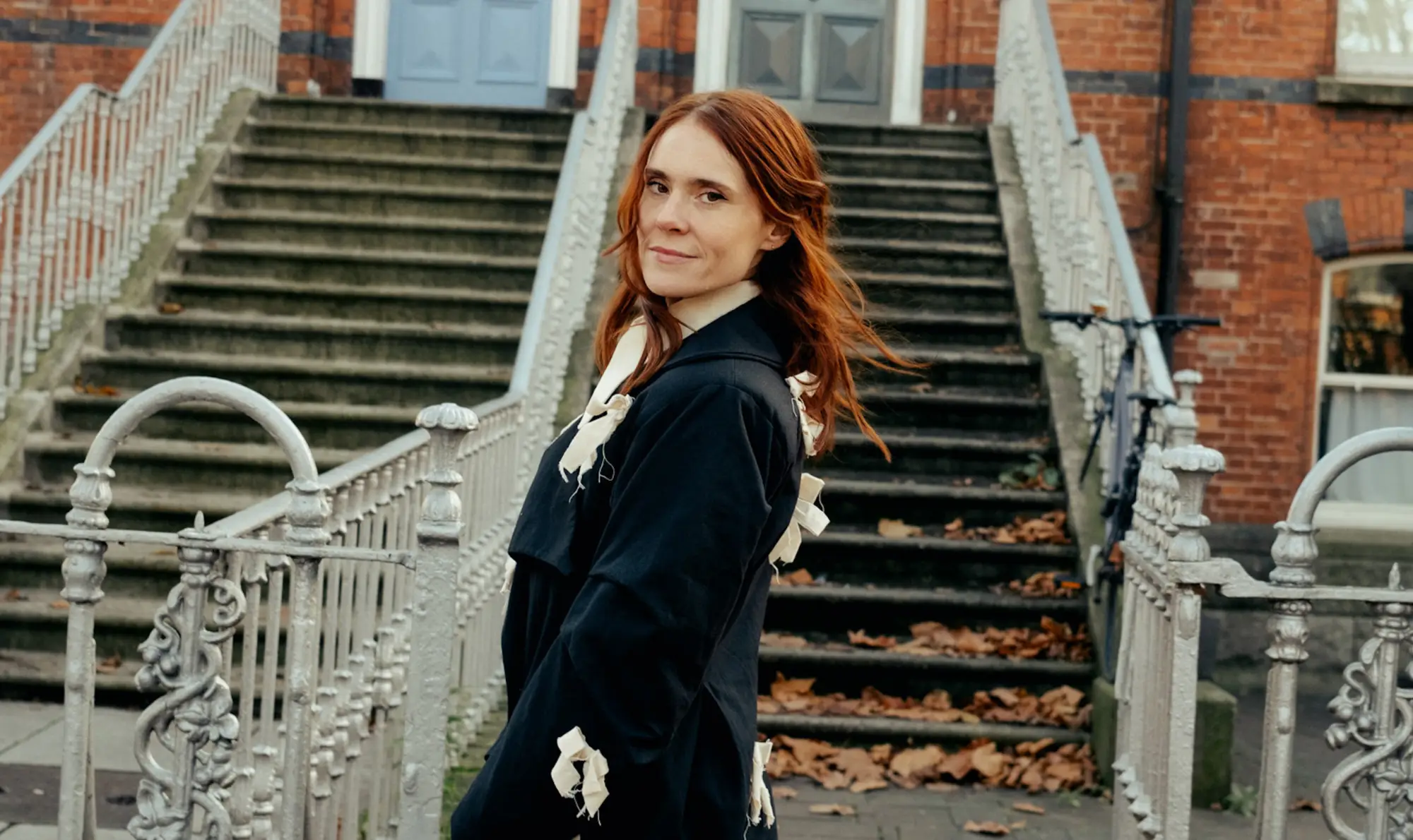 Kate Nash covers Sinéad O'Connor's 'Famine' examining her dual Irish and English heritage